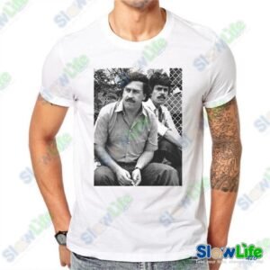 เสื้อยืด God Pablo Escobar